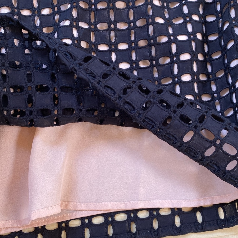 NWOT J.Crew One Shoulder Eyelet Top - Picture 4 of 7